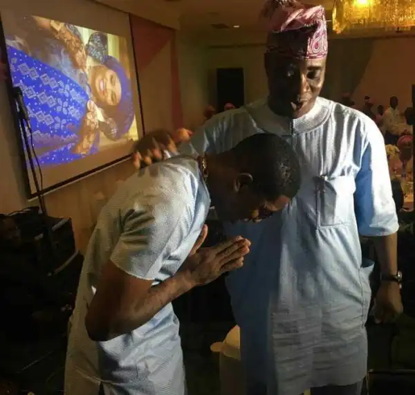 Royal Blessings!! Checkout Photo OfKing Wasiu Ayinde Praying For Small Doctor